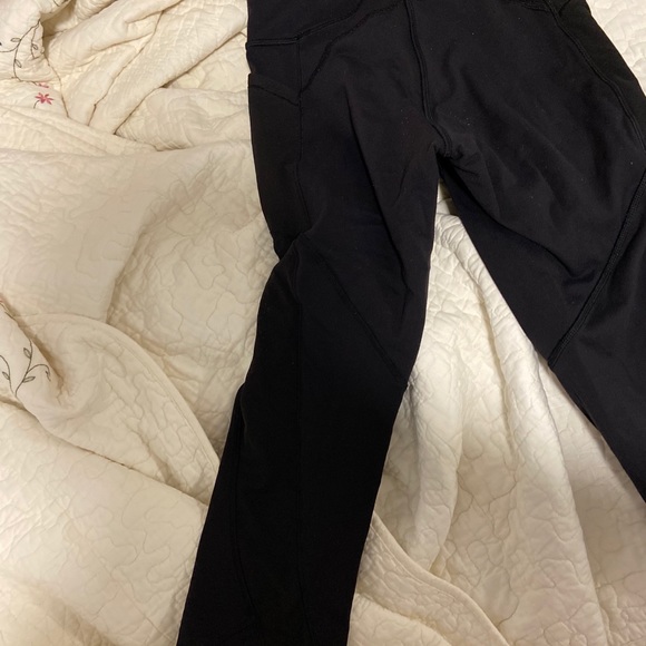 Lululemon High-Rise Workout Leggings, Size XS - Picture 4 of 7